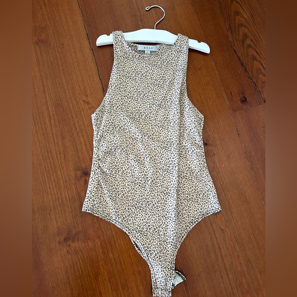 SMALL CUTE LEOPARD PRINT BODYSUIT